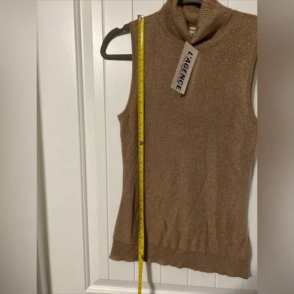 REVOLVE L’Agence XS Sabrina Sleeveless Turtleneck Top Knit Blouse Gold Biscotti - Picture 7 of 11